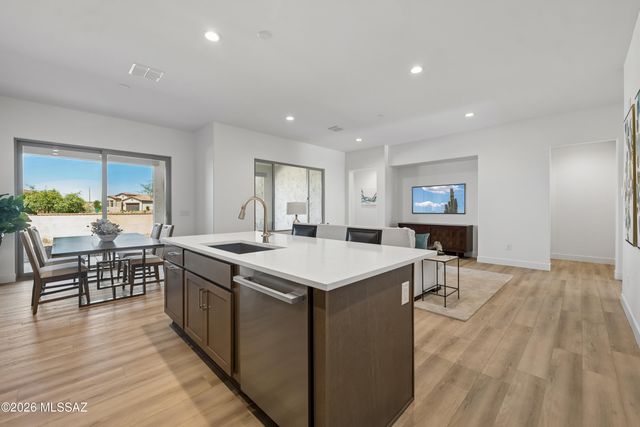 30654 S Willet Way, Oracle, AZ 85623
