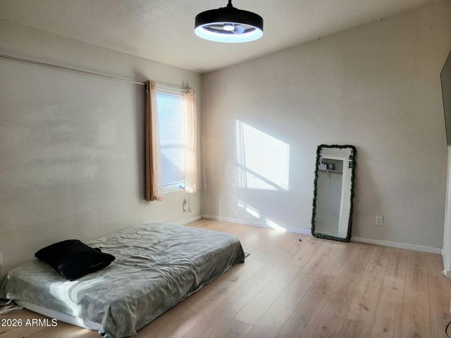 5002 W Bethany Home Road 33, Glendale, AZ 85301