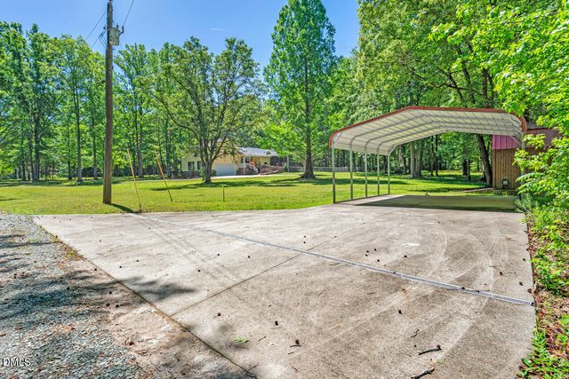 660 Log Barn Road, Pittsboro, NC 27312
