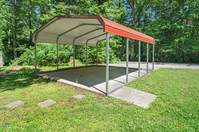 660 Log Barn Road, Pittsboro, NC 27312
