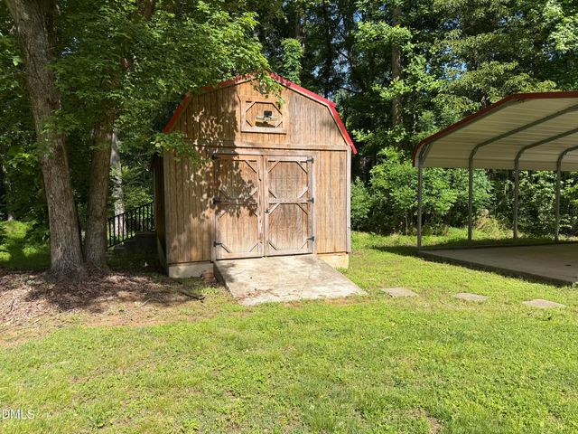 660 Log Barn Road, Pittsboro, NC 27312