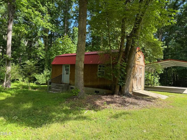 660 Log Barn Road, Pittsboro, NC 27312