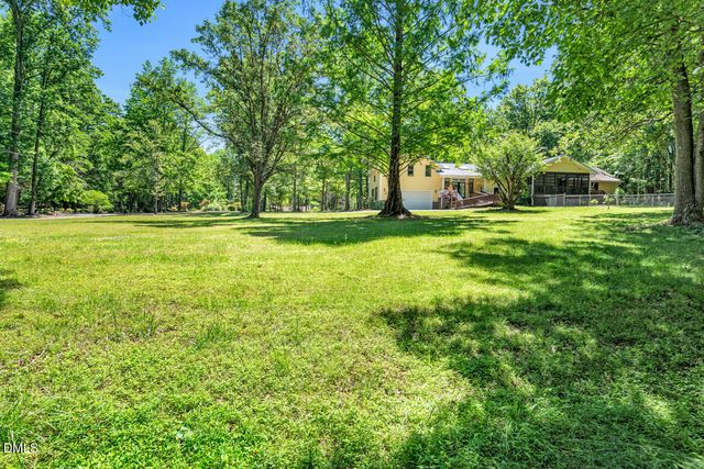 660 Log Barn Road, Pittsboro, NC 27312