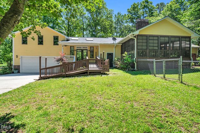 660 Log Barn Road, Pittsboro, NC 27312