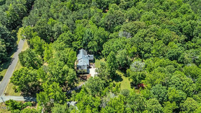 660 Log Barn Road, Pittsboro, NC 27312