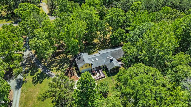660 Log Barn Road, Pittsboro, NC 27312