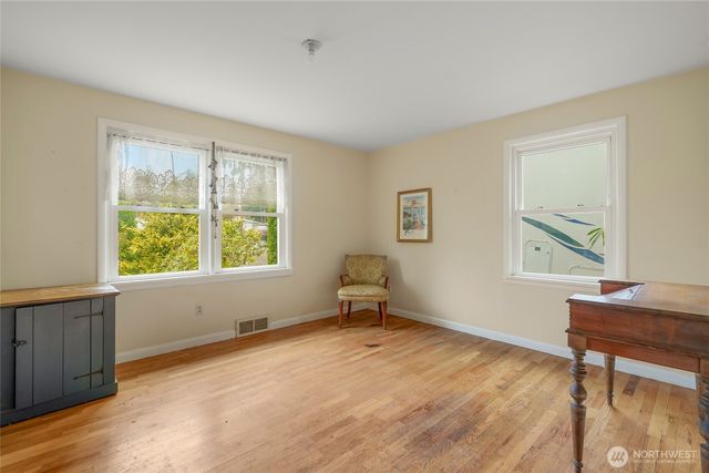 1020 Puget Drive, Edmonds, WA 98020