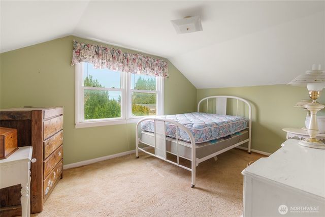 1020 Puget Drive, Edmonds, WA 98020