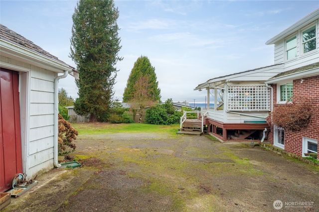 1020 Puget Drive, Edmonds, WA 98020