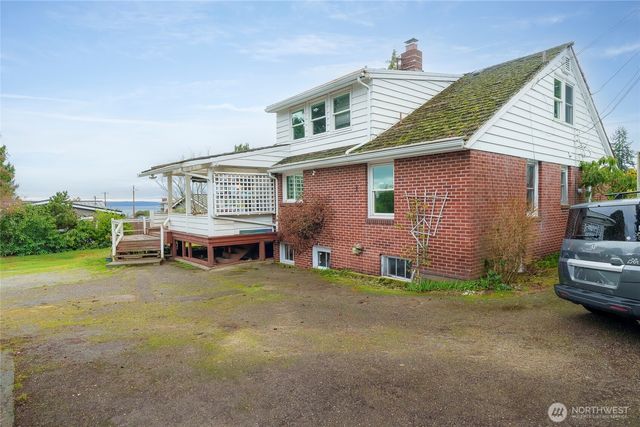 1020 Puget Drive, Edmonds, WA 98020