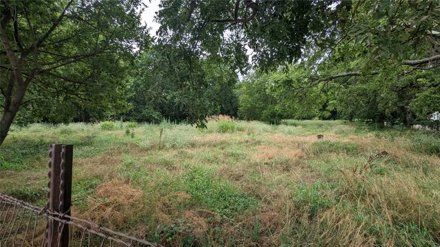 1214 Witherspoon, Gainesville, TX 76240