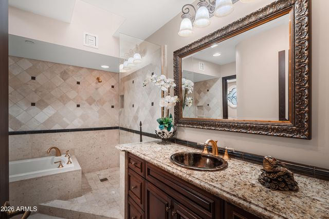 6611 N 64TH Place, Paradise Valley, AZ 85253