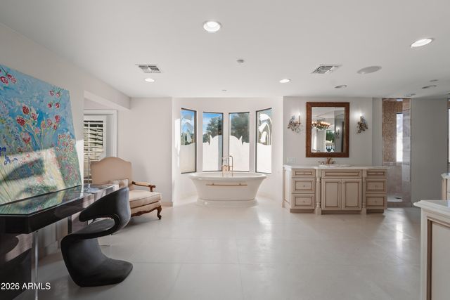 6611 N 64TH Place, Paradise Valley, AZ 85253