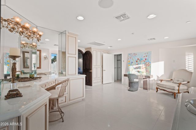 6611 N 64TH Place, Paradise Valley, AZ 85253