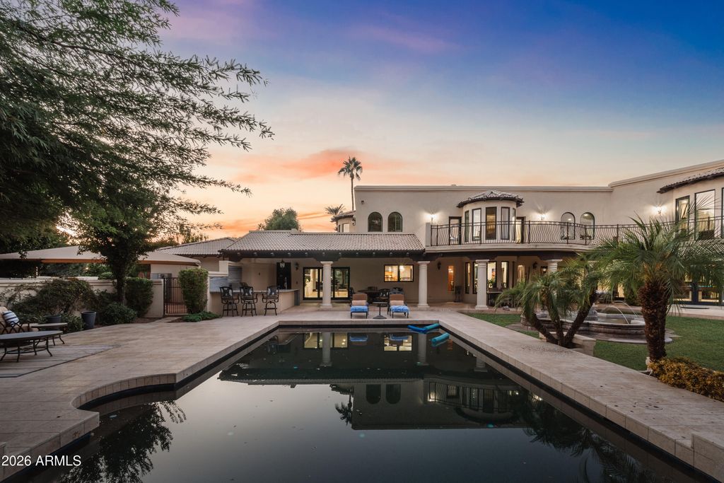 Image 61 of property listing at 6611 N 64TH Place, Paradise Valley, AZ 85253