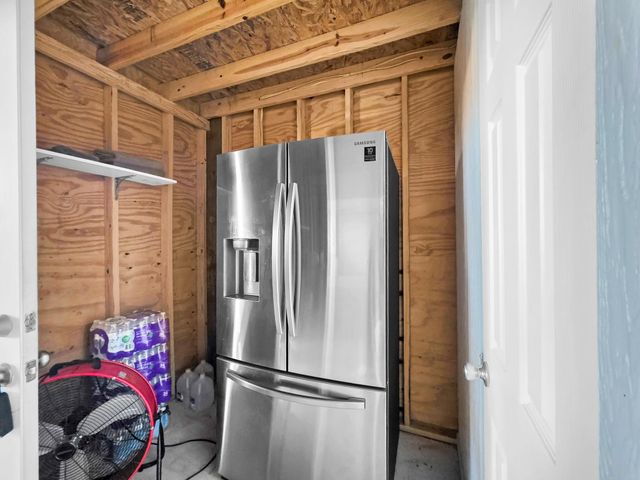 978 Sue Drive, Port Bolivar, TX 77650