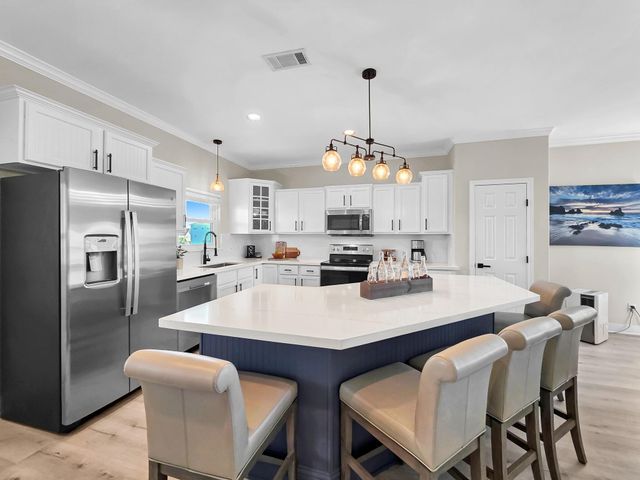 978 Sue Drive, Port Bolivar, TX 77650