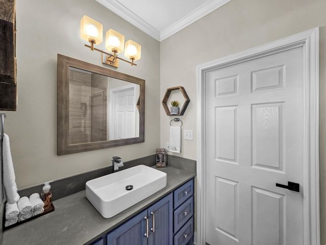 978 Sue Drive, Port Bolivar, TX 77650