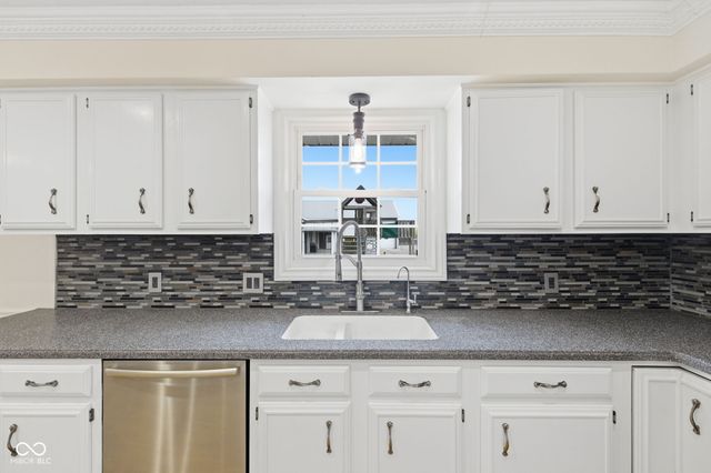 12800 N 175 E, Alexandria, IN 46001