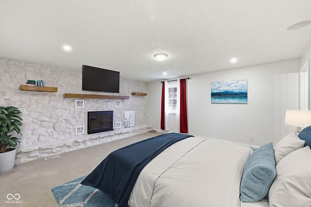 12800 N 175 E, Alexandria, IN 46001