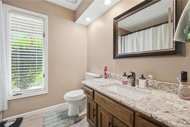 5305 NW 58TH Terrace, Kansas City, MO 64151