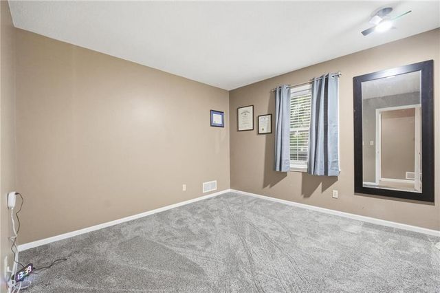 5305 NW 58TH Terrace, Kansas City, MO 64151