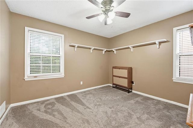 5305 NW 58TH Terrace, Kansas City, MO 64151