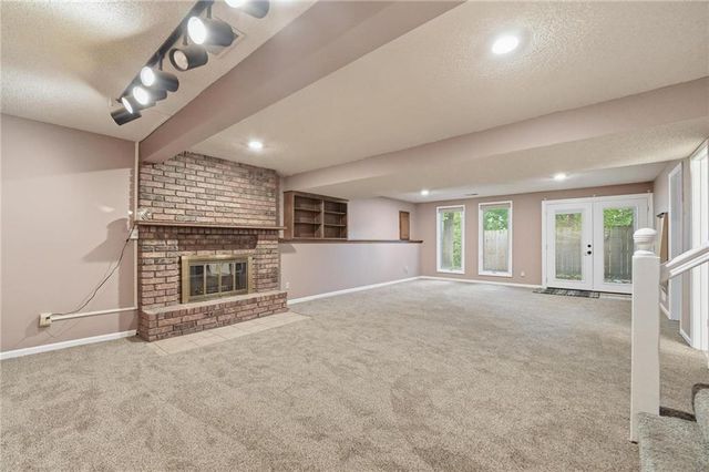 5305 NW 58TH Terrace, Kansas City, MO 64151