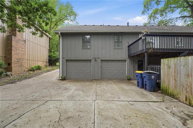 5305 NW 58TH Terrace, Kansas City, MO 64151