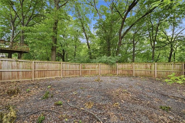 5305 NW 58TH Terrace, Kansas City, MO 64151