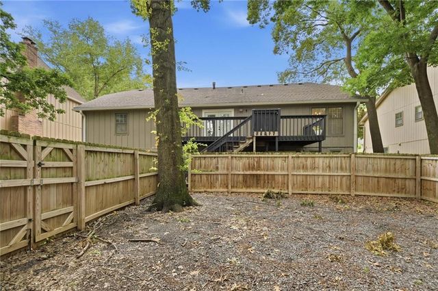 5305 NW 58TH Terrace, Kansas City, MO 64151