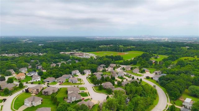 5305 NW 58TH Terrace, Kansas City, MO 64151