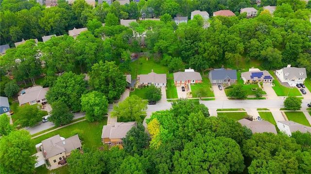 5305 NW 58TH Terrace, Kansas City, MO 64151