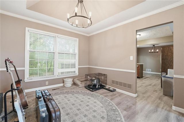 5305 NW 58TH Terrace, Kansas City, MO 64151