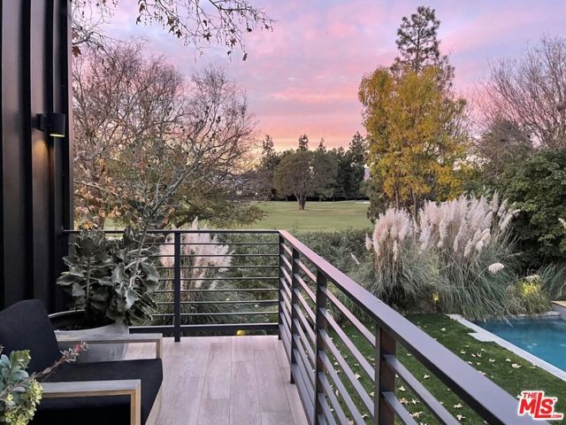 226 S Rimpau Boulevard, Los Angeles, CA 90004