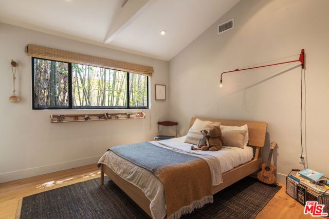 226 S Rimpau Boulevard, Los Angeles, CA 90004