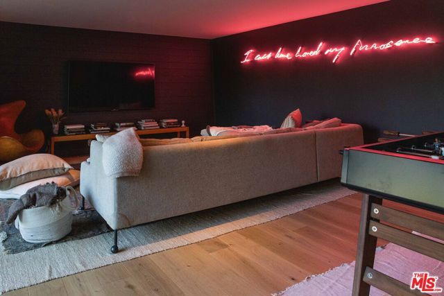 226 S Rimpau Boulevard, Los Angeles, CA 90004