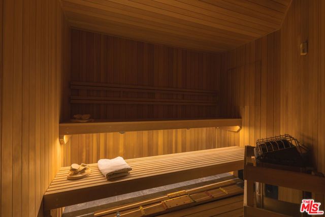 226 S Rimpau Boulevard, Los Angeles, CA 90004