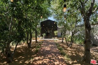 226 S Rimpau Boulevard, Los Angeles, CA 90004