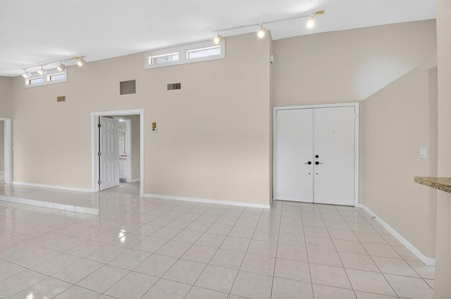 5580 Piping Rock Drive, Boynton Beach, FL 33437