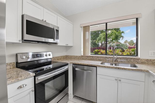 5580 Piping Rock Drive, Boynton Beach, FL 33437