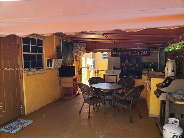 1916 Coolidge St 1, Hollywood, FL 33020