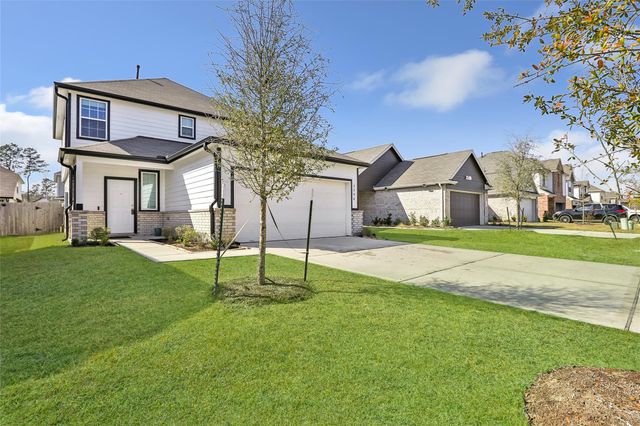 2394 Tavo Trail Drive, Conroe, TX 77301