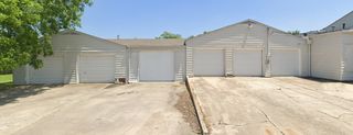 409 W Main Street Garages, Whitesboro, TX 76273