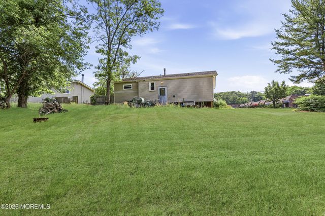 1106 Bennetts Mills Road, Jackson, NJ 08527
