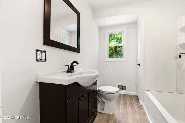 1106 Bennetts Mills Road, Jackson, NJ 08527