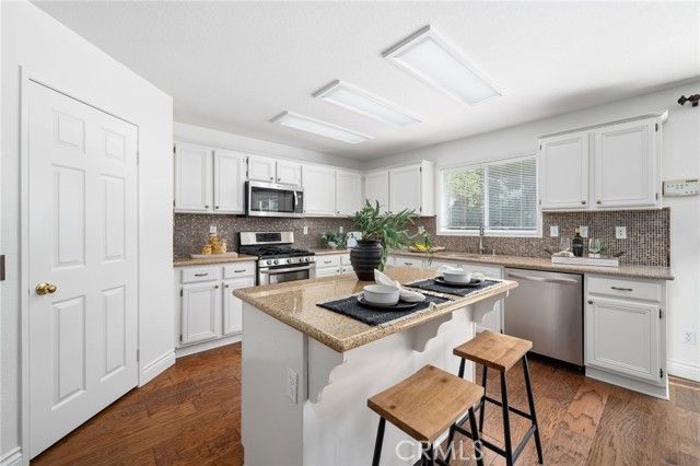 33751 Abbey, Temecula, CA 92592