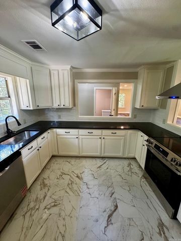 5523 jacksonville conway, Jacksonville, AR 72076