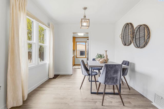 1432 Goethals Dr, Richland, WA 99354