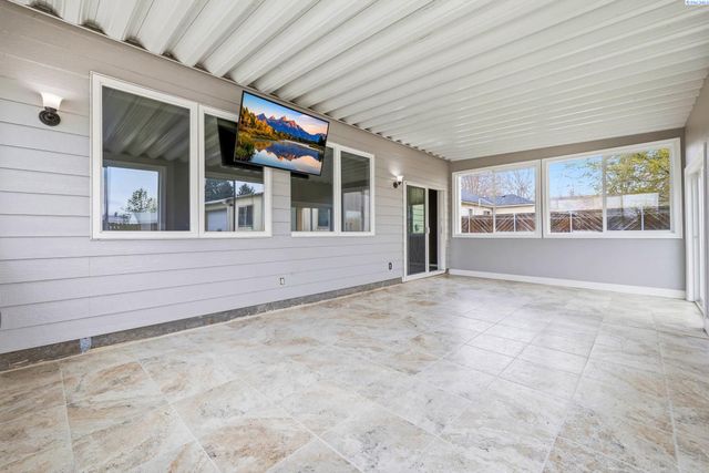 1432 Goethals Dr, Richland, WA 99354